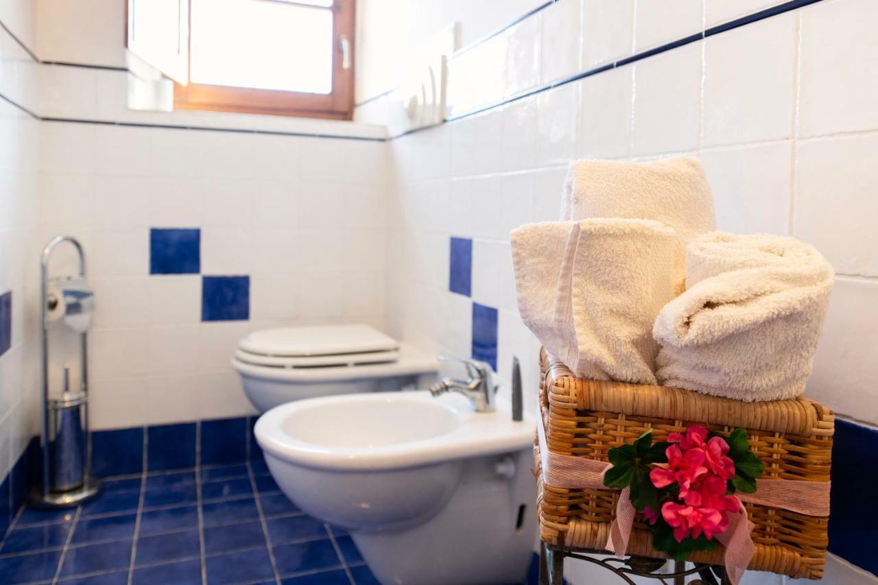 Casale Al Lago Con Piscina E Sauna Corbara  Ngoại thất bức ảnh